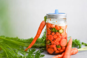 Karotten mit Jalapenos fermentiert